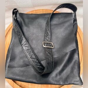 ILI New York Crossbody Asymmetrical Flap Leather Bag